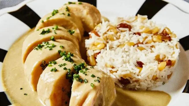 El plato económico para esta Navidad que harás en un santiamén: pechuguitas de pollo rellenas
