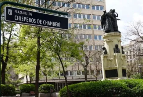 Calle Fuencarral, sábado, las seis de la mañana