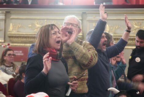 Activistas piden «mil millones de euros» para Palestina durante el sorteo de Navidad