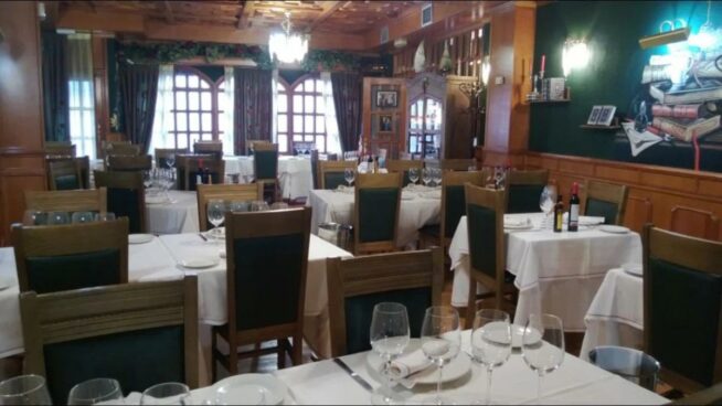 El restaurante de Vallecas famoso por su cocina casera al que va la reina Sofía y está en la Guía Repsol
