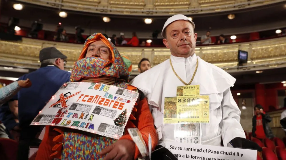 Los rituales más famosos de los españoles cuando compran un décimo de lotería