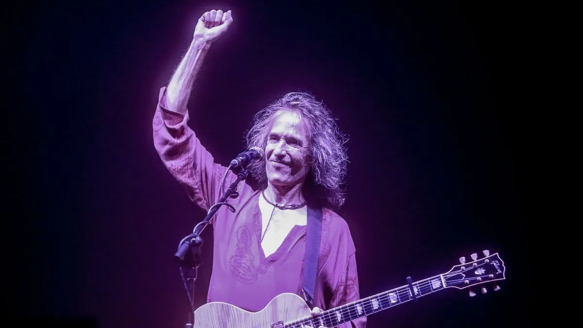 Robe Iniesta, rey de Extremadura