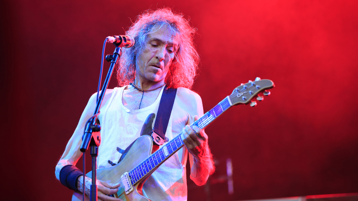 Robe Iniesta, más allá de Extremoduro: lector compulsivo, una delicada salud y su mujer Bibi