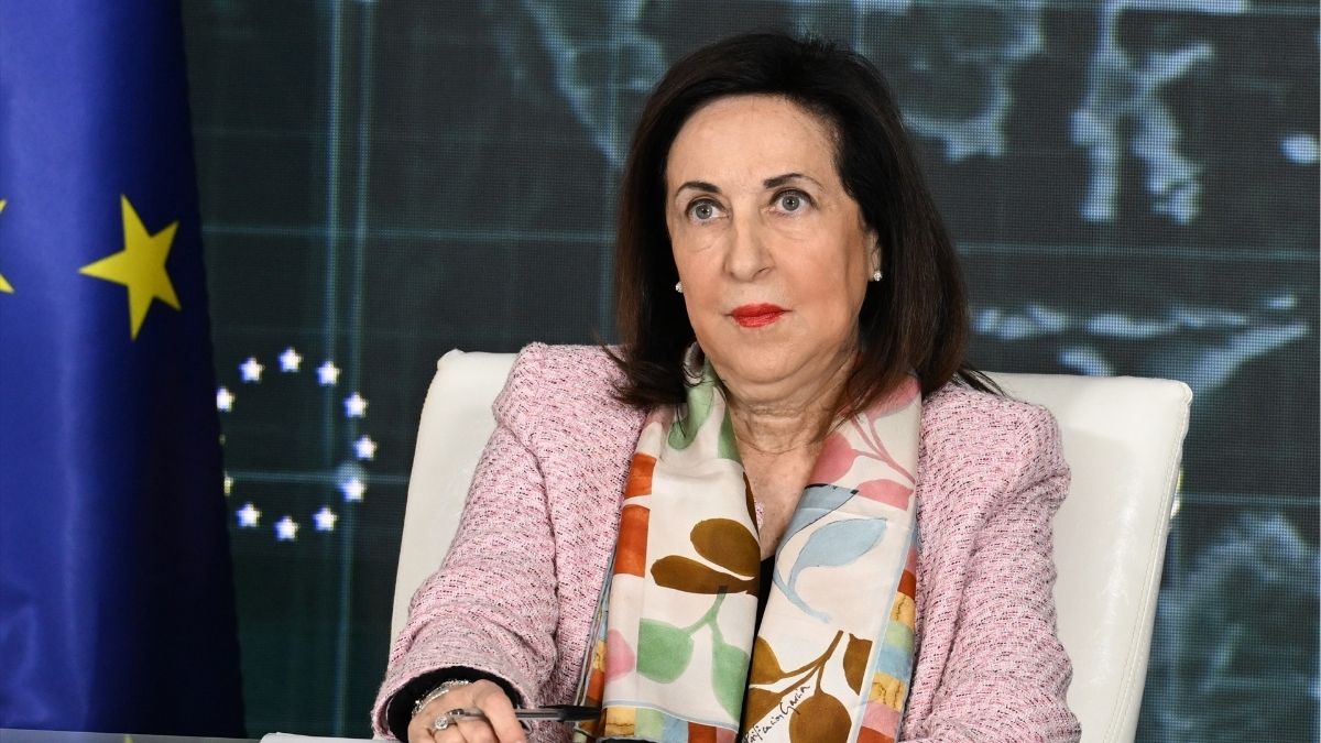 Robles duda de la «legitimidad» de Feijóo para gobernar por «mentir» en la dana