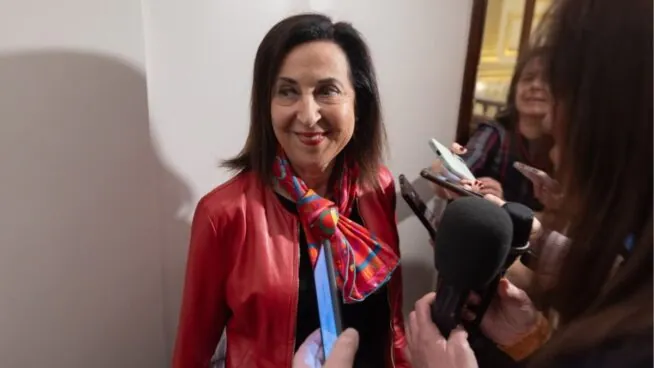 Robles desvincula del ámbito militar la excepción al embargo comercial con Israel