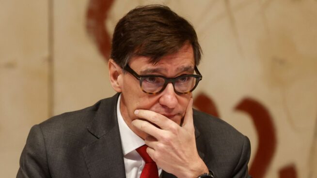 El Defensor del Pueblo insiste al Govern en que aclare cómo garantiza el castellano en las aulas