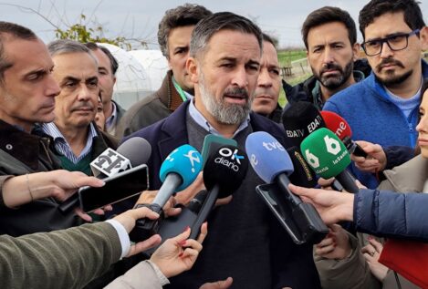 Abascal defiende que Vox es un partido «limpio» al demandar «transparencia» a Revuelta