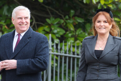 Por qué Sarah Ferguson sigue apoyando a Andrés Mountbatten a pesar de sus desplantes 