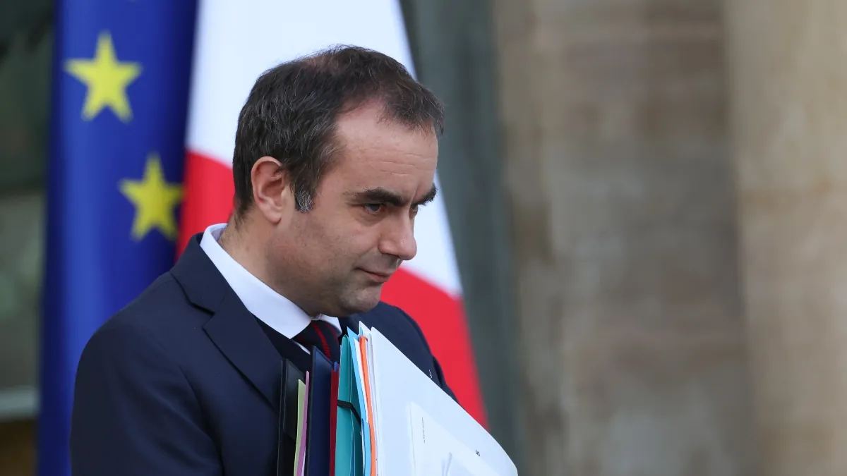 El primer ministro francés confía en aprobar los presupuestos si se dejan de «juegos políticos»