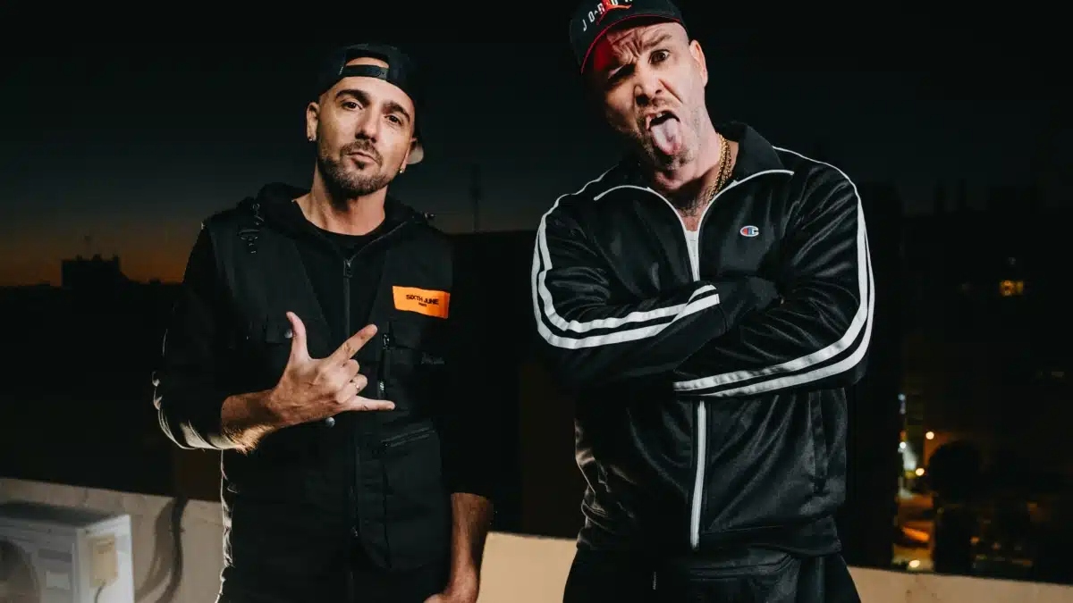 El dúo de rap SFDK recibe la Orden Civil de Alfonso X de manos de Pedro Sánchez