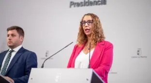 El Gobierno de Page desliza que Sánchez infló los censos para ganar las primarias del PSOE