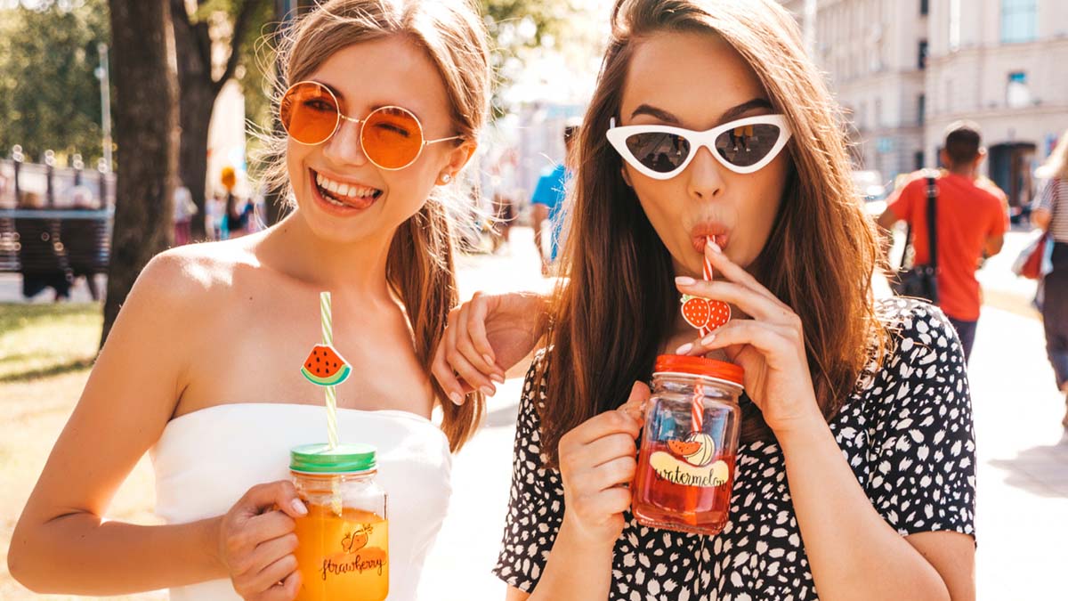 ‘Sober curious’: qué es y qué hay detrás de las nuevas generaciones que no beben alcohol