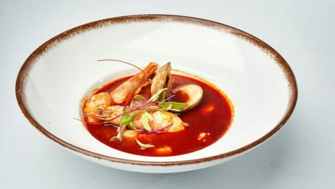 Sopa de pescado a la donostiarra: la receta tradicional paso a paso