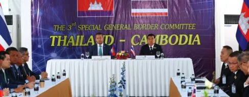 Tailandia y Camboya acuerdan un alto el fuego