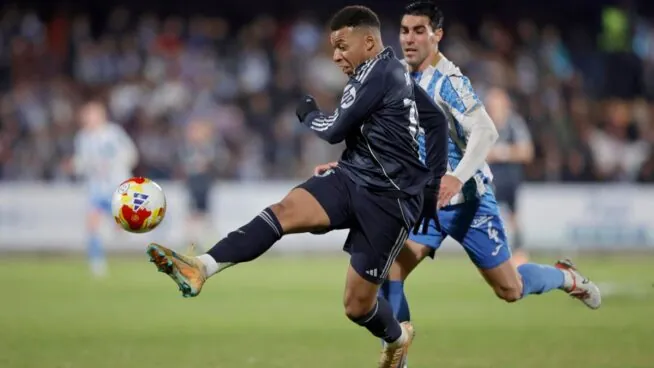 El Real Madrid sufre contra el Talavera de la Reina: Mbappé apunta al récord de Ronaldo