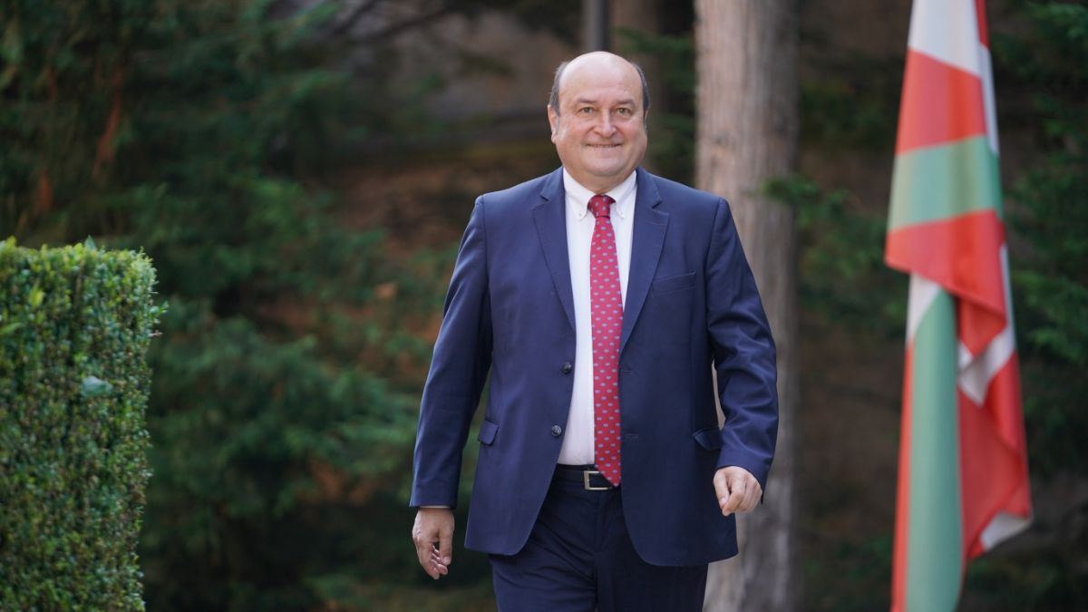 Telefónica ficha a Andoni Ortuzar y a Marcos Contreras para el consejo de Movistar+