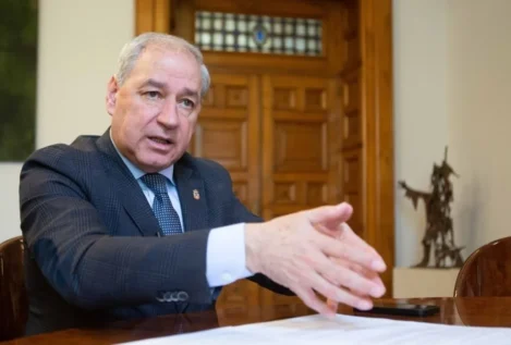 José Tomé oficializa su renuncia a la presidencia de la Diputación de Lugo