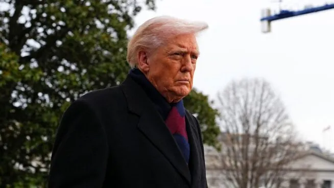 Trump demanda a la BBC por presunta difamación y pide 10.000 millones de dólares