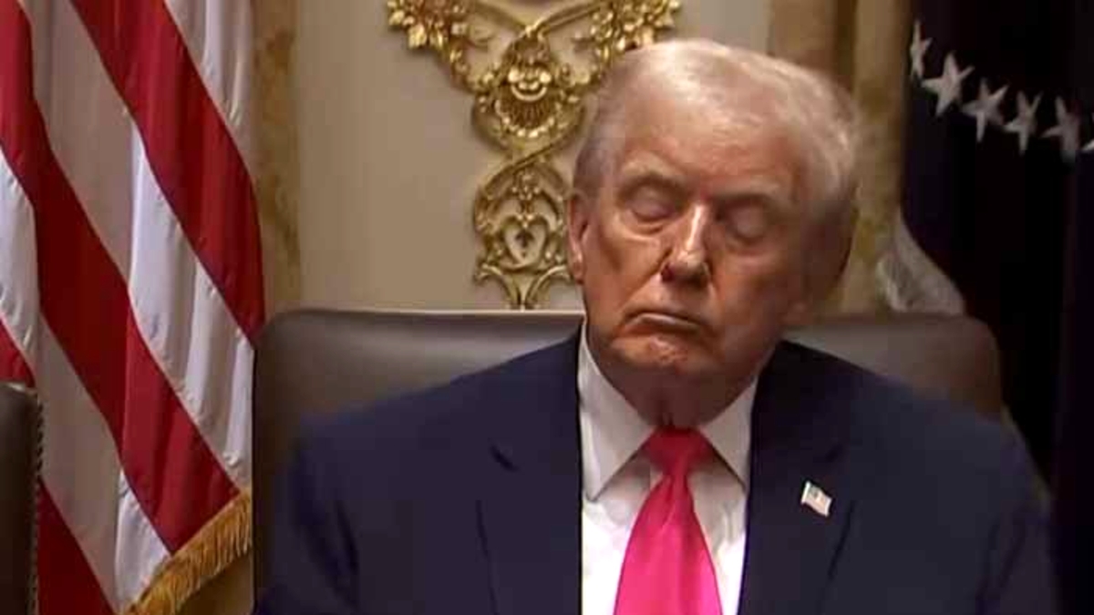 ¿Con qué sueña Trump cuando se duerme en la reunión de Gabinete?