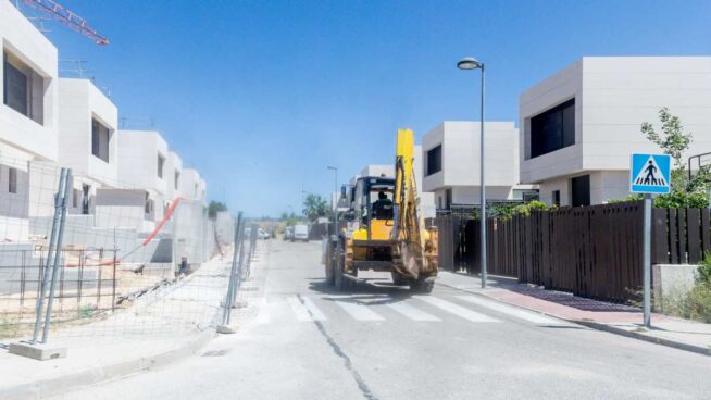 Madrid duplica a Extremadura en los años de salario necesarios para comprar una vivienda