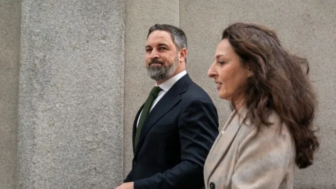 Vox y la parábola del perro apaleado