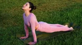 Todo lo que el yoga puede hacer por un runner: cómo empezar y cómo mejora tu carrera