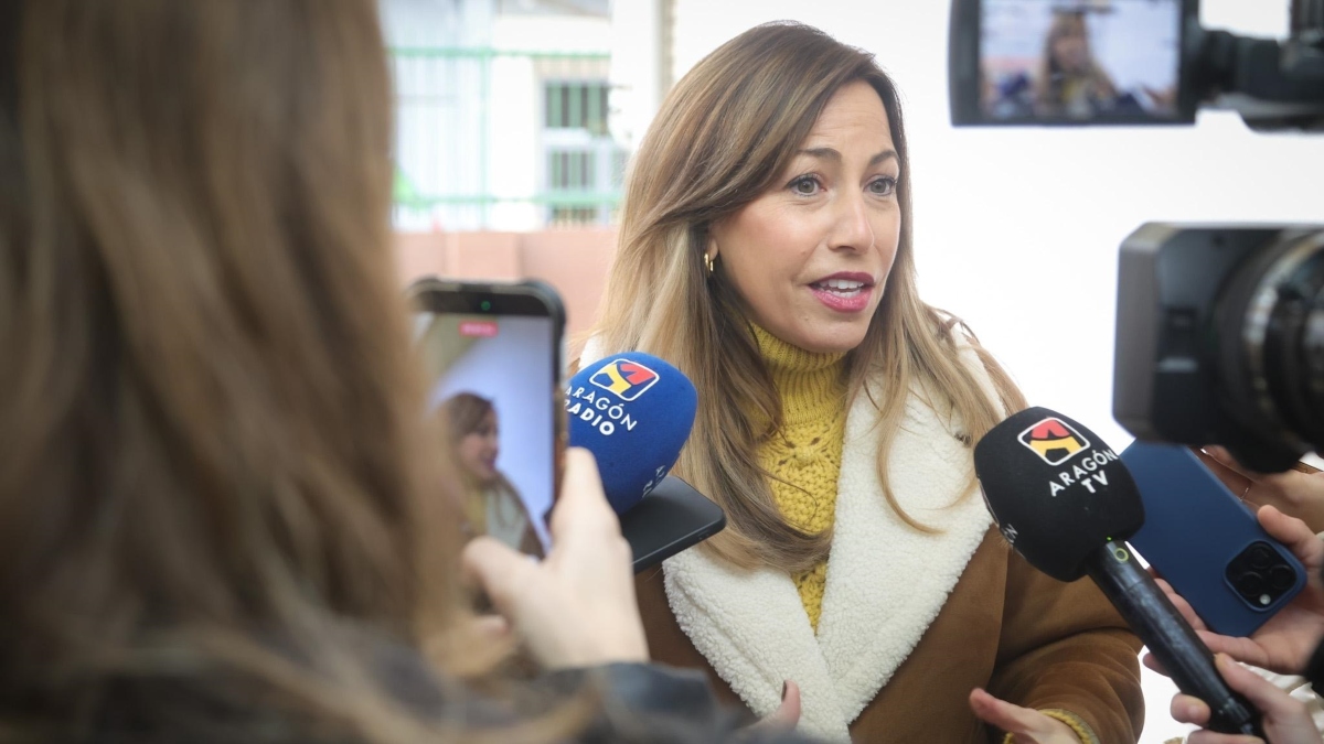 La alcaldesa de Zaragoza plantea una moción de confianza y culpa a Vox del bloqueo