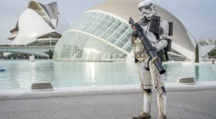 De la tiranía de Jeeves al imperio del algoritmo: cómo la cultura de masas asfixia la creatividad