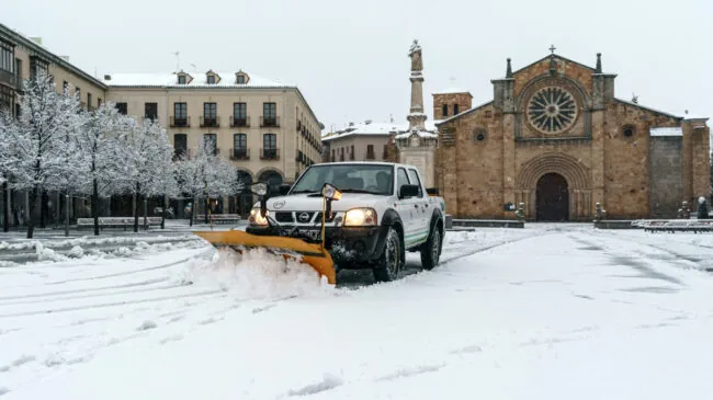 El temporal de nieve afecta a cerca de 50 carreteras en ocho provincias