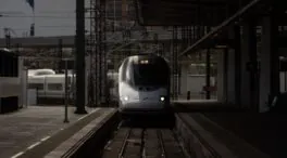 Temor entre los pasajeros del AVE Barcelona-Madrid: «Nos ponen vídeos de emergencias»