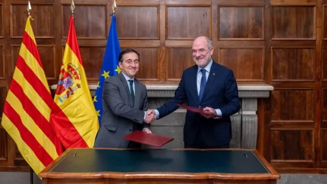 Albares rebaja el ingreso de Cataluña en OMT y Unesco al quedar en la delegación española