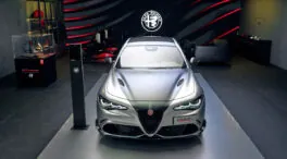 Alfa Romeo lleva al Giulia Quadrifoglio a su versión más extrema: el Luna Rossa