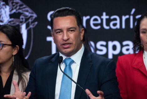 Un ministro de Colombia denuncia haber sido espiado por funcionarios de Defensa