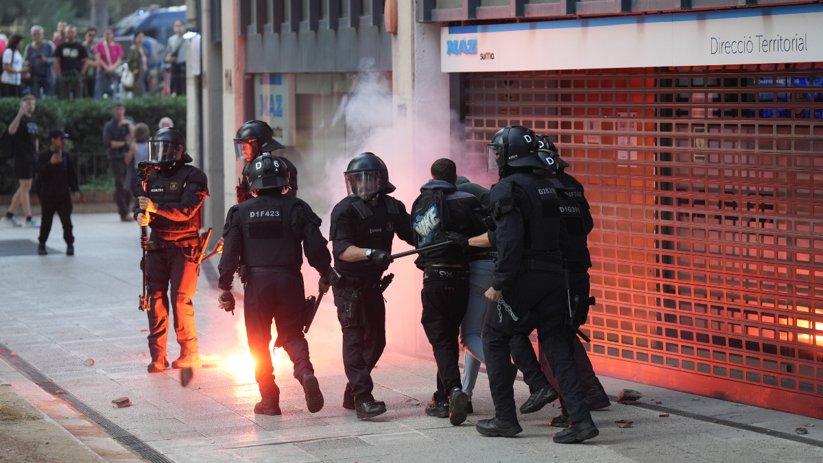 Inadmitida una querella contra los Mossos por usar gas pimienta en una marcha por Palestina