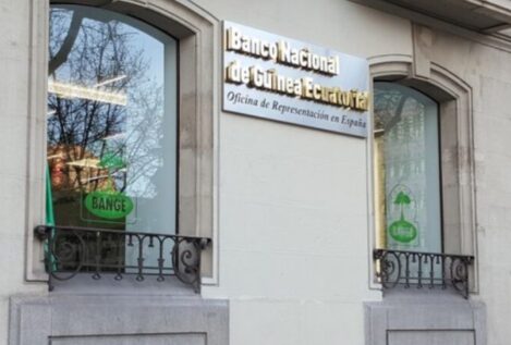 El 'lobby' 'Zapatero-Bono-Moratinos' logró de Sánchez un banco de Obiang en Madrid