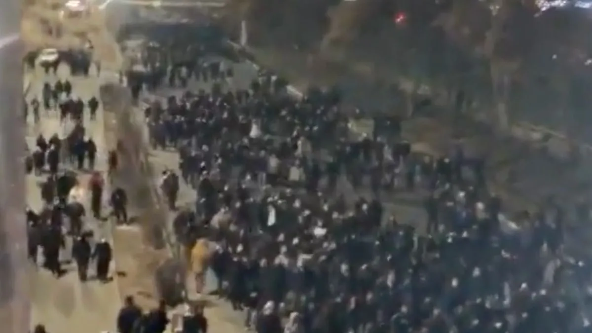 Irán corta internet y las líneas telefónicas en medio de las protestas contra el régimen