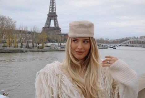 Soy asesora de imagen, y este abrigo de marca española en rebajas te salvará el look como invitada de boda de invierno