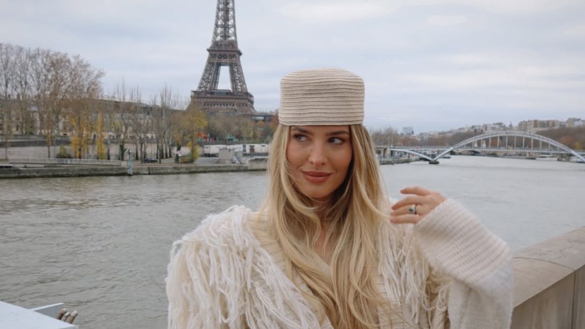 Soy asesora de imagen, y este abrigo de marca española en rebajas te salvará el look como invitada de boda de invierno