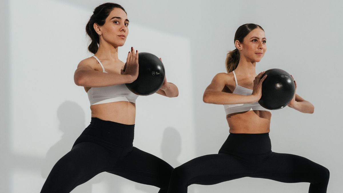 Seis ejercicios recomendados por los expertos de Casa Barré para fortalecer el suelo pélvico