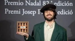 David Uclés gana el Premio Nadal 2026 con la novela 'La ciudad de las luces muertas'