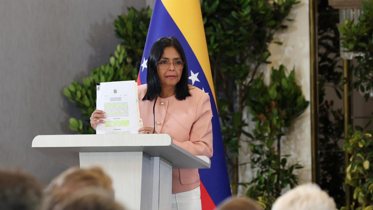 Delcy Rodríguez rebaja su discurso e invita a EEUU «a trabajar conjuntamente»