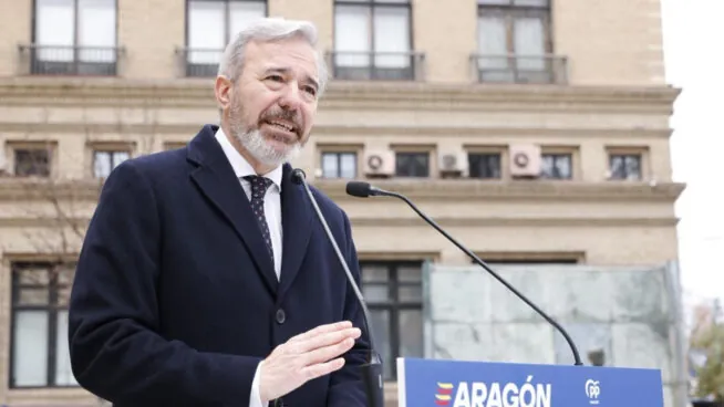 Azcón ve inadmisible que se mantengan los precios del AVE y reclama la dimisión de Puente