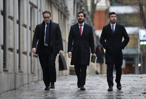 Alvise admite mensajes, pero niega intención de acoso a los otros dos eurodiputados de SALF