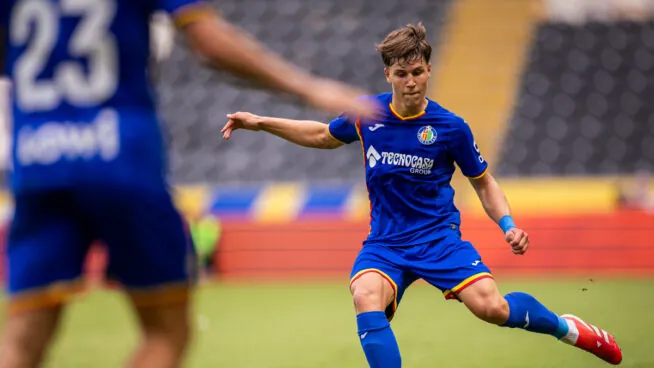 Muere el padre del futbolista del Getafe Davinchi en el accidente de tren de Adamuz