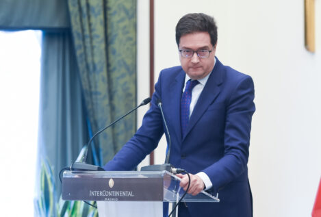 El ministro Óscar López afirma que Puente «está siendo un ejemplo de cómo se da la cara»