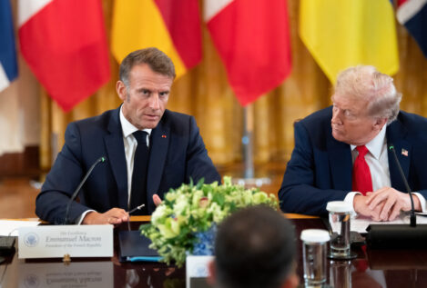 Trump amenaza a Macron con aranceles del 200% al vino y champán por la junta para Gaza