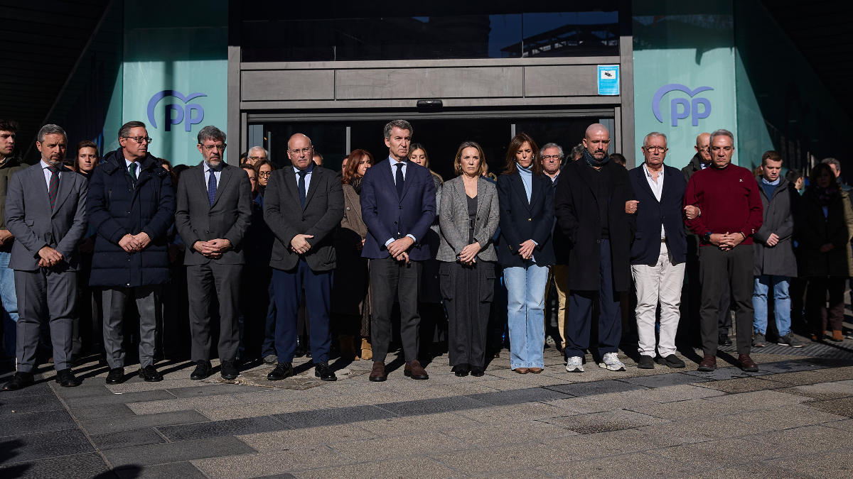 Feijóo se desplaza a Adamuz (Córdoba) para visitar el lugar de la tragedia