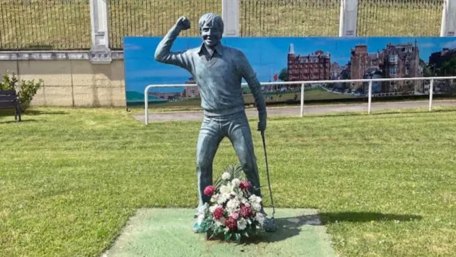 Desaparece la estatua en honor a Seve Ballesteros en Pedreña (Cantabria)