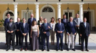 Feijóo cita a sus barones en Aragón el 18 de enero para desafiar la financiación de Sánchez