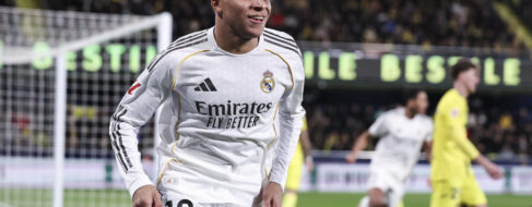 El Real Madrid supera a un Villarreal sin pegada